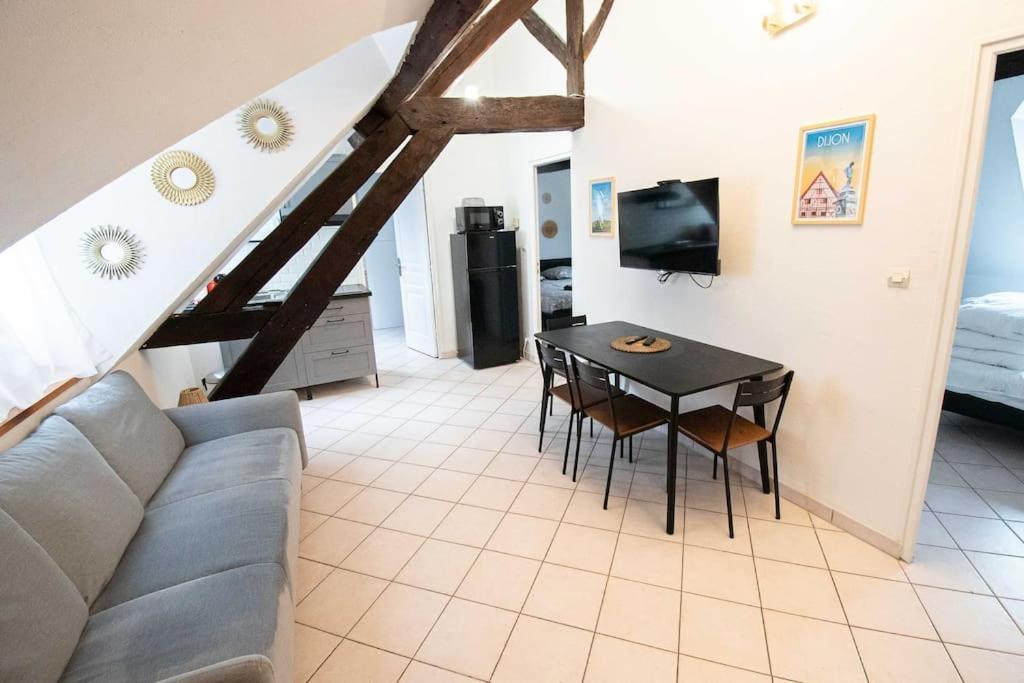 Residence Le Zola Compose De 3 Appartements Distincts En Hyper Centre De Dijon Avec Wifi מראה חיצוני תמונה