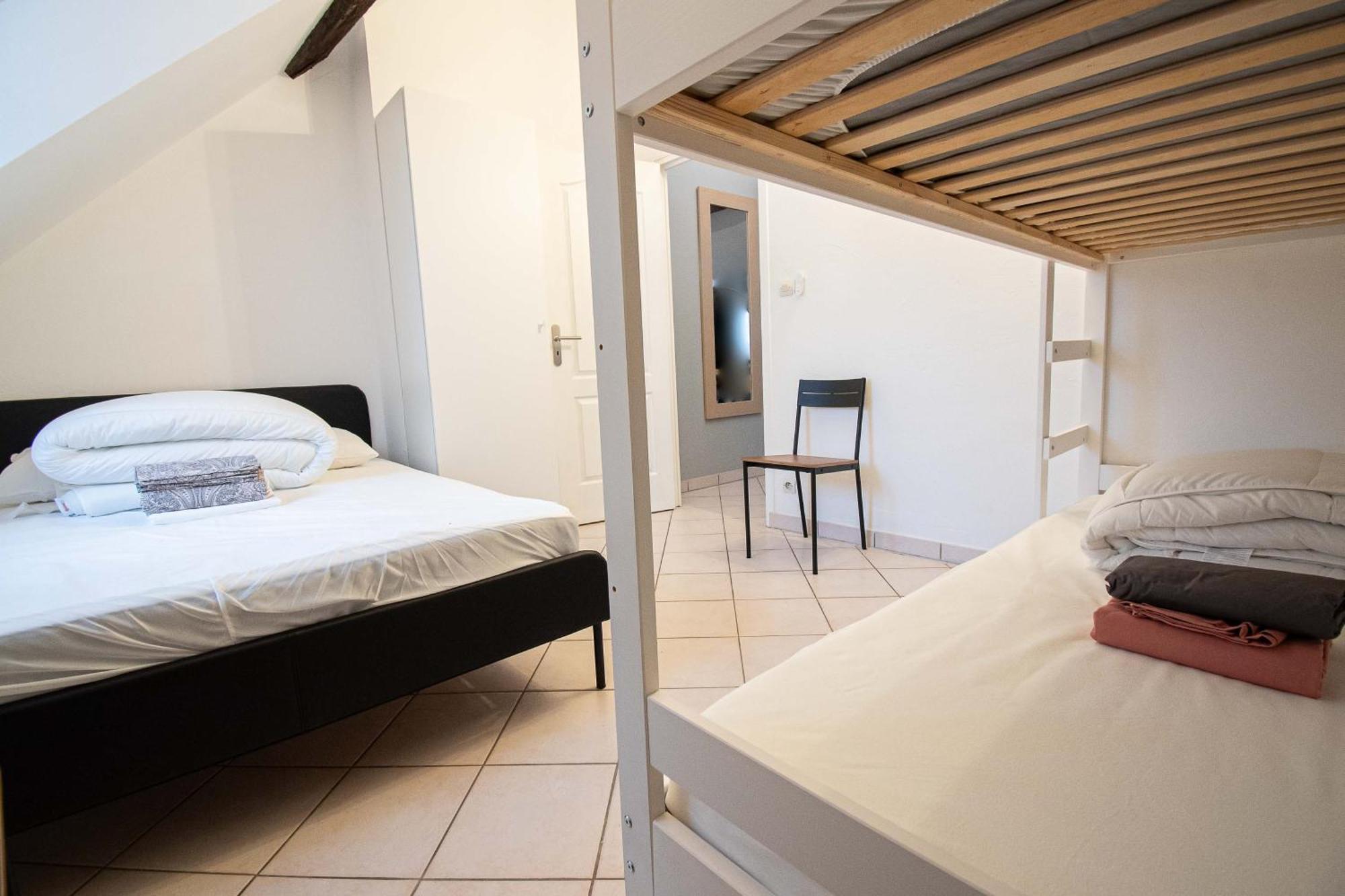 Residence Le Zola Compose De 3 Appartements Distincts En Hyper Centre De Dijon Avec Wifi מראה חיצוני תמונה