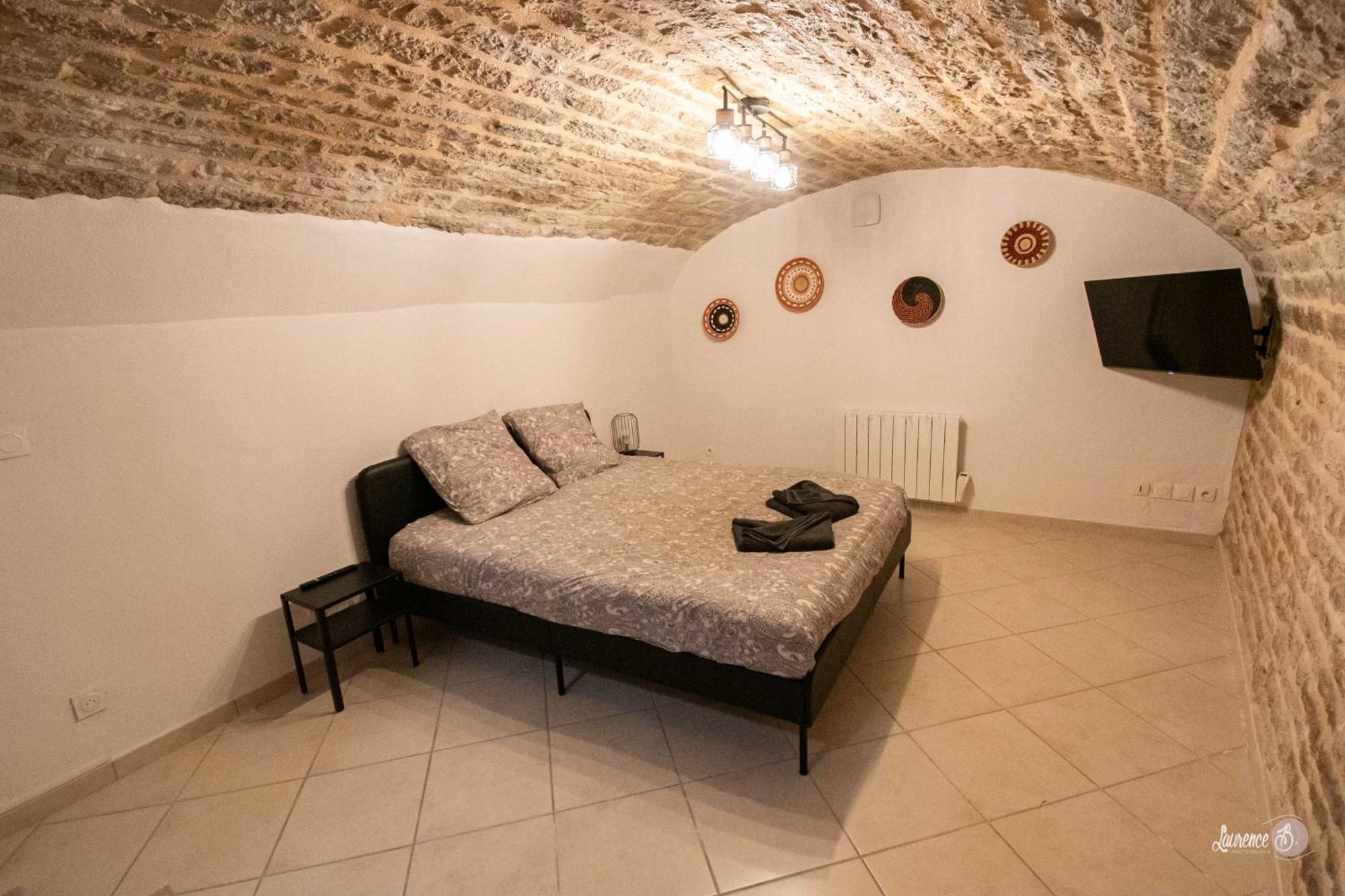 Residence Le Zola Compose De 3 Appartements Distincts En Hyper Centre De Dijon Avec Wifi מראה חיצוני תמונה